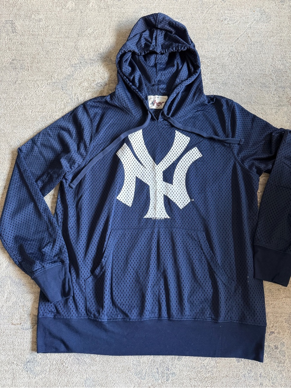 Women’s 4HER Athletic hoodie
Size XL
Color: Navy